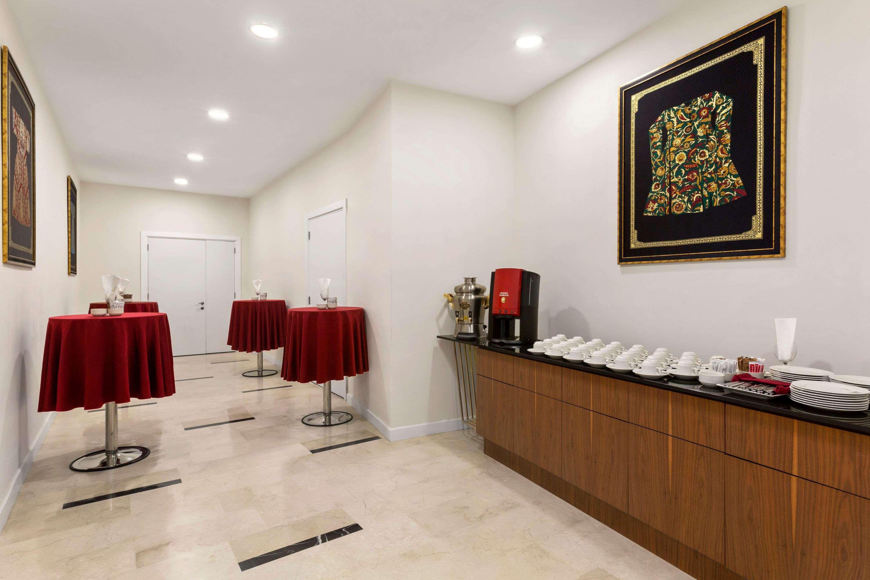 Ramada Encore Istanbul Kartal Esterno foto