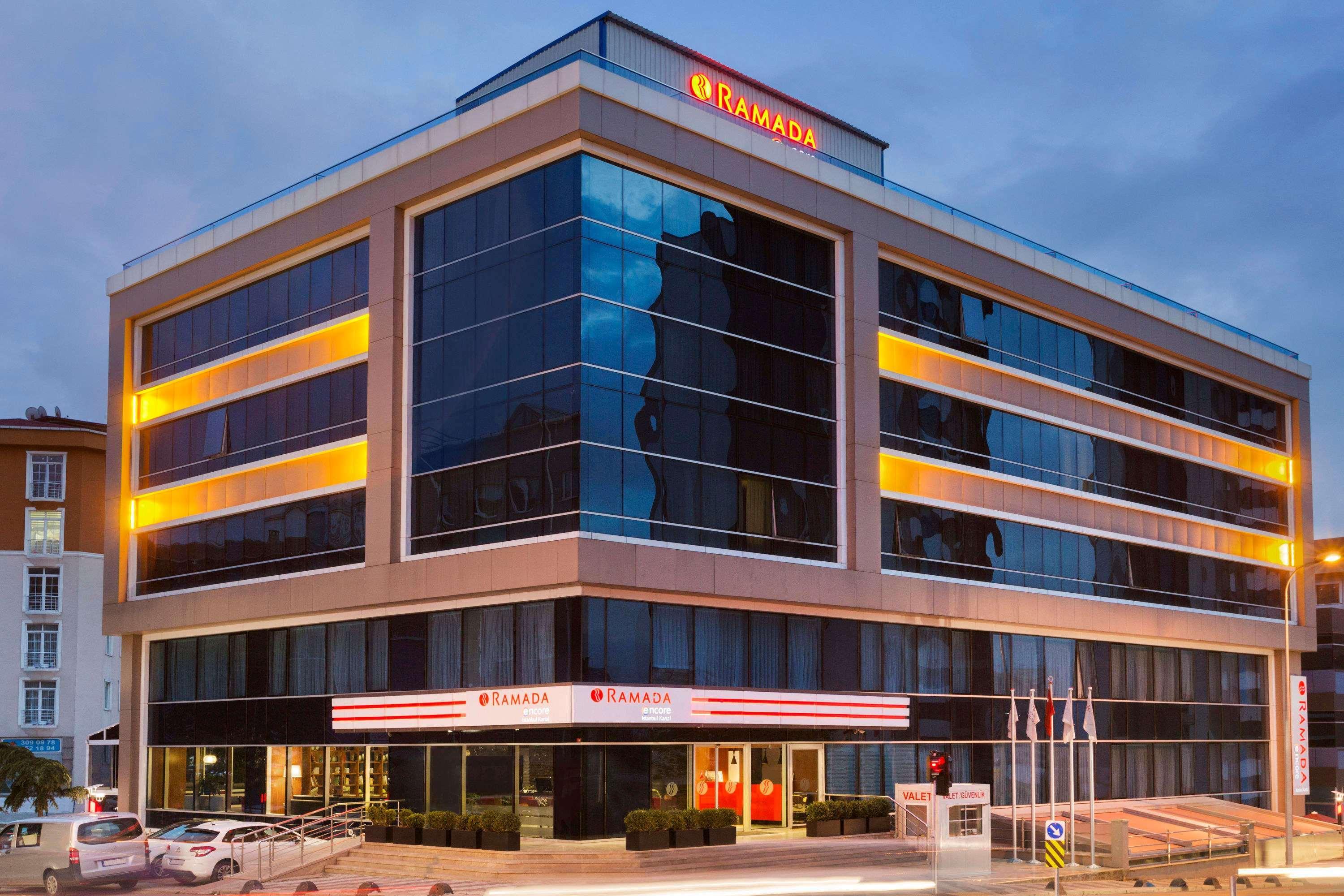 Ramada Encore Istanbul Kartal Esterno foto
