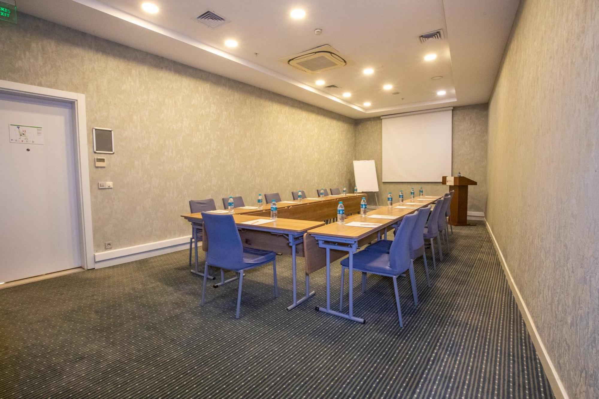 Ramada Encore Istanbul Kartal Esterno foto