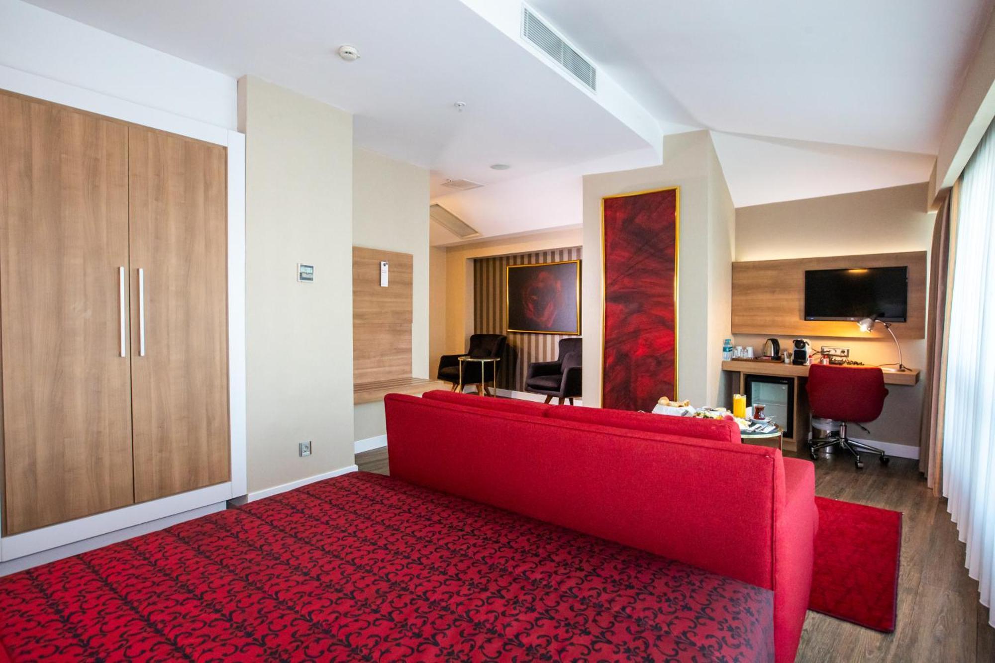 Ramada Encore Istanbul Kartal Esterno foto