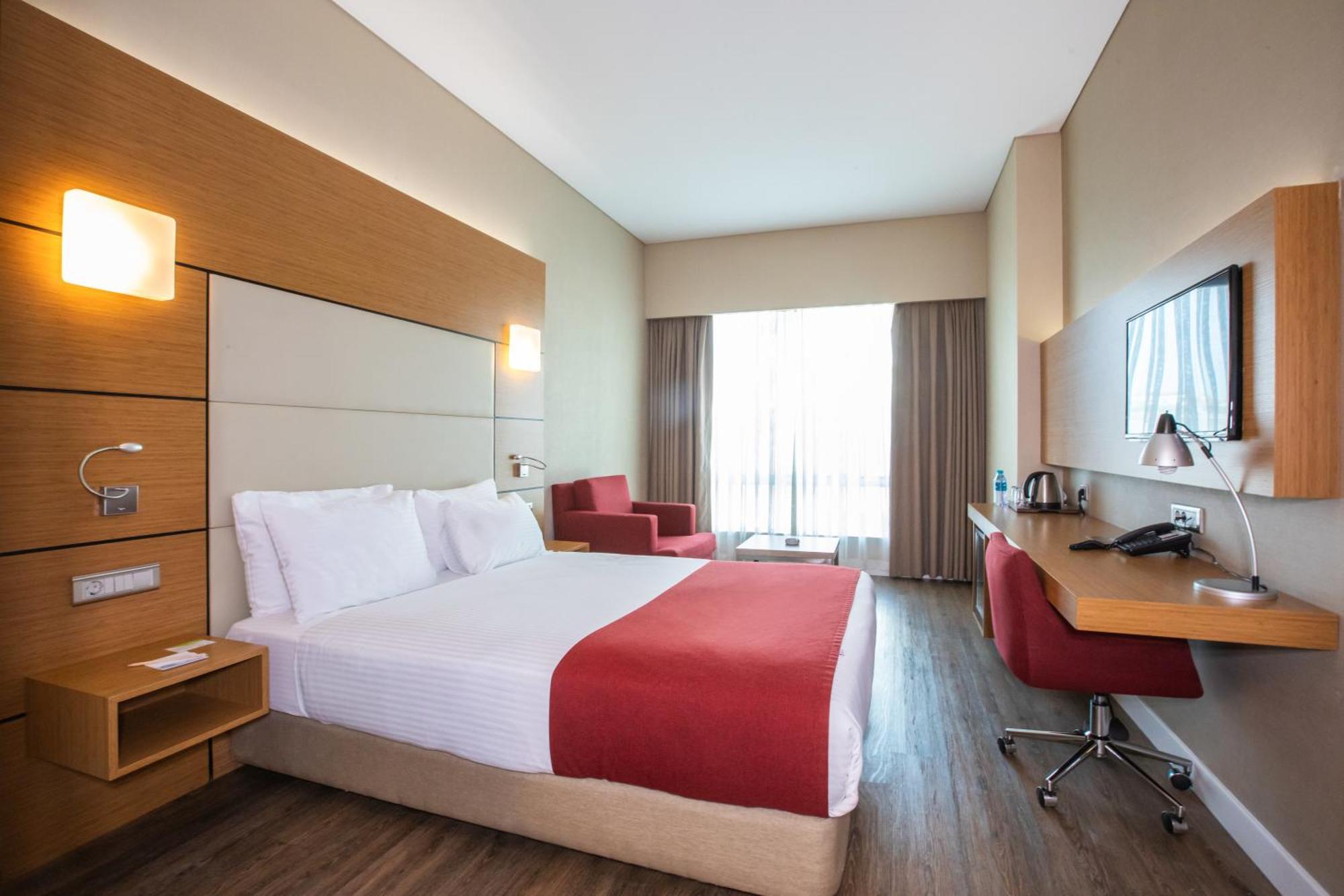 Ramada Encore Istanbul Kartal Esterno foto
