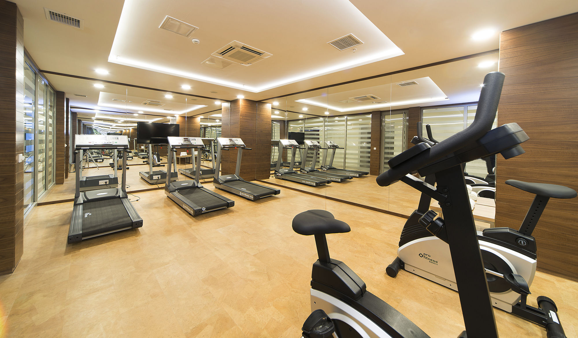Ramada Encore Istanbul Kartal Esterno foto