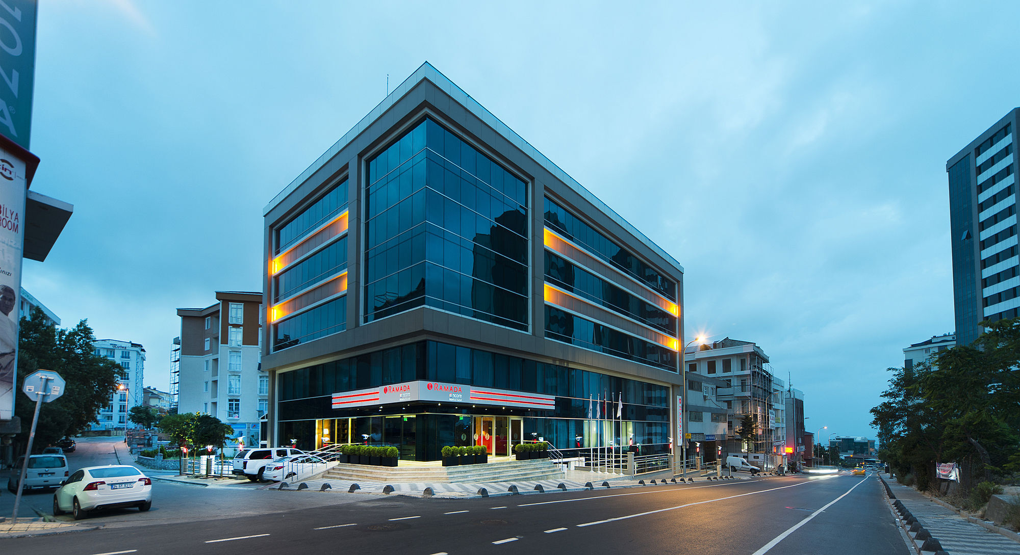 Ramada Encore Istanbul Kartal Esterno foto