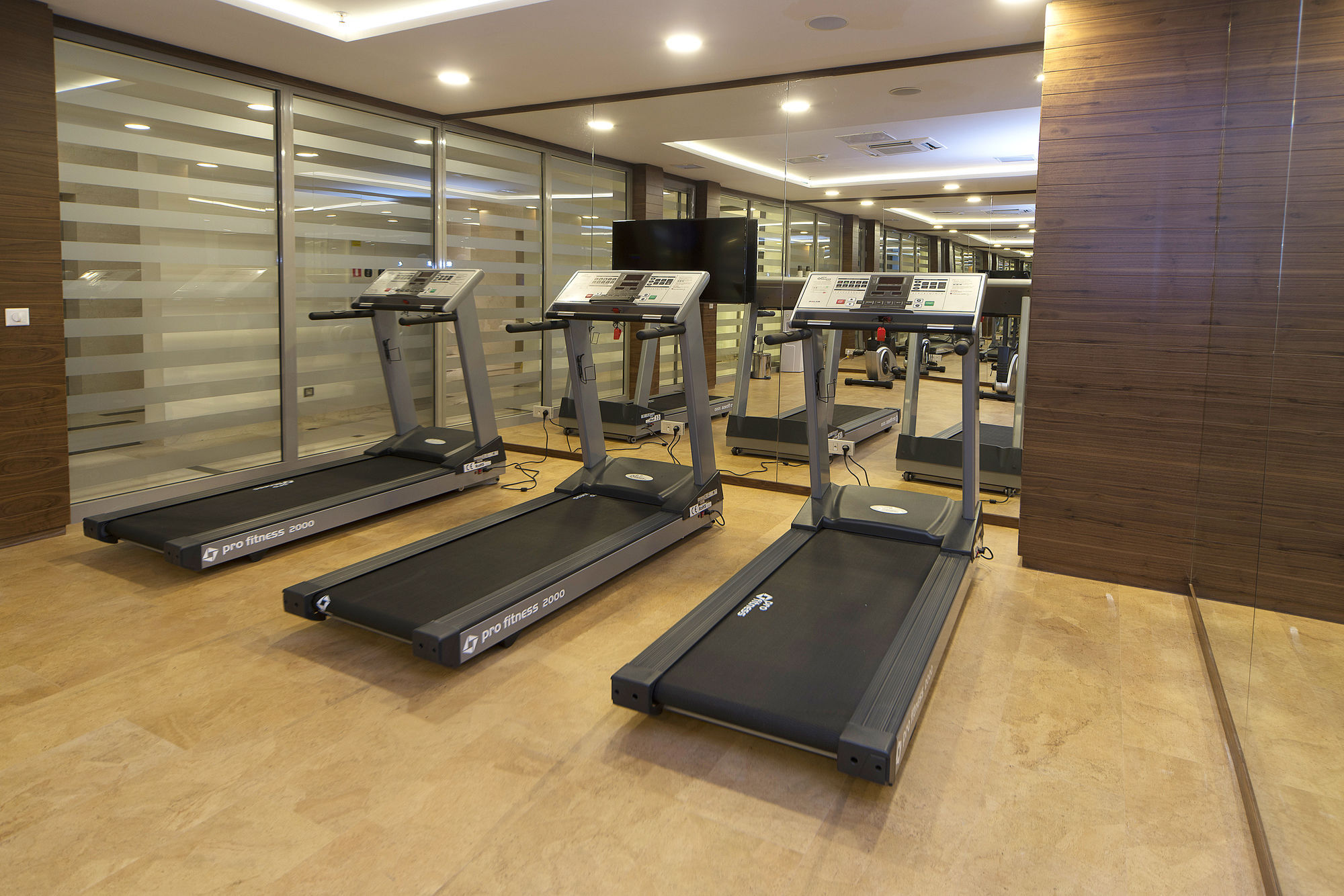Ramada Encore Istanbul Kartal Esterno foto